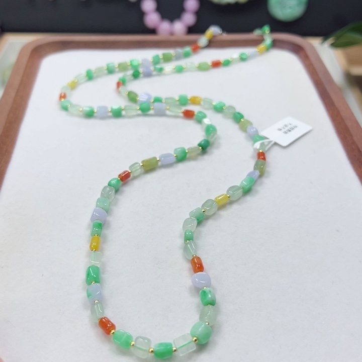 颈饰未镶嵌翡翠项链