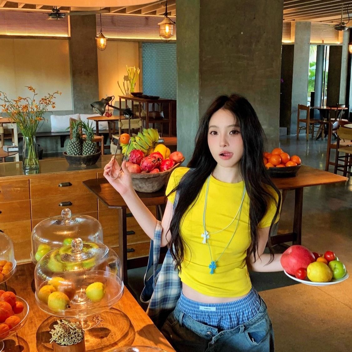 辣妹正肩短袖T恤女夏季新款纯欲风修身显瘦纯色百搭圆领短款上衣