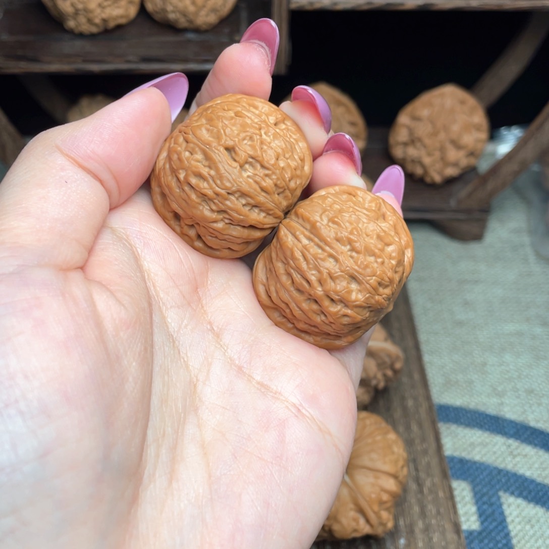 文玩核桃把件36铁锤