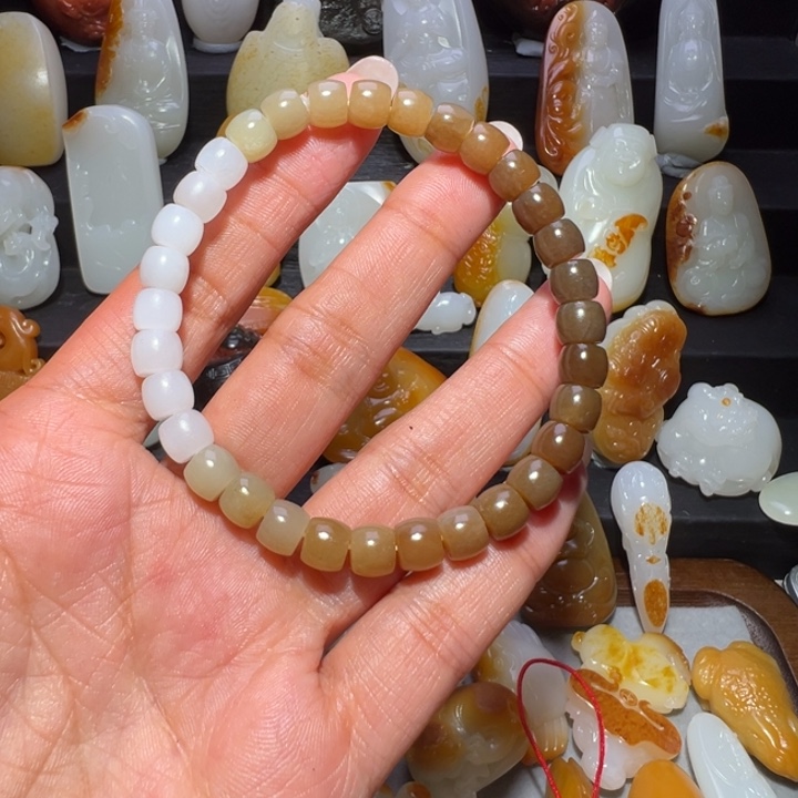 和田玉颈饰未镶嵌一***味