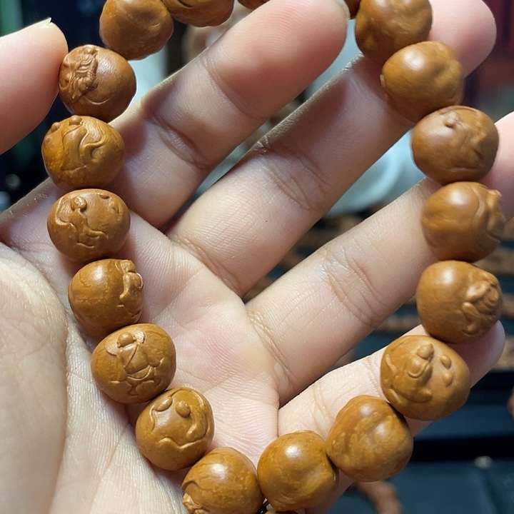 手串/手链橄榄核龙纹