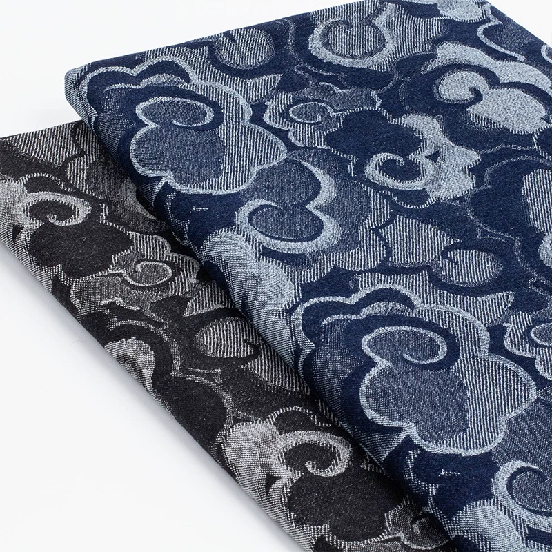 卡通小熊牛仔布立体感提花洗水再造服装半裙设计作业面料