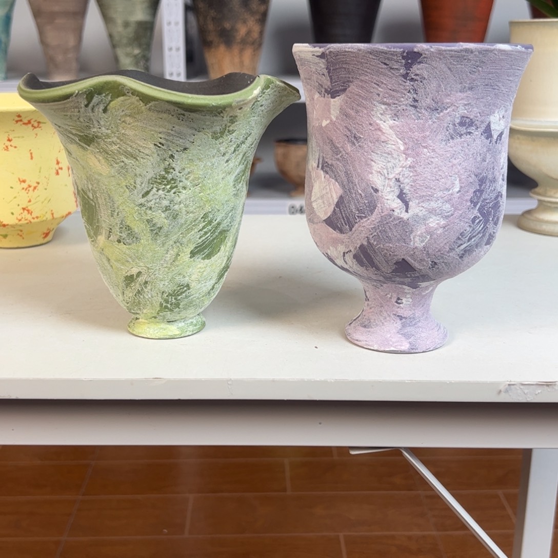 ^***^两个景德镇手工花盆