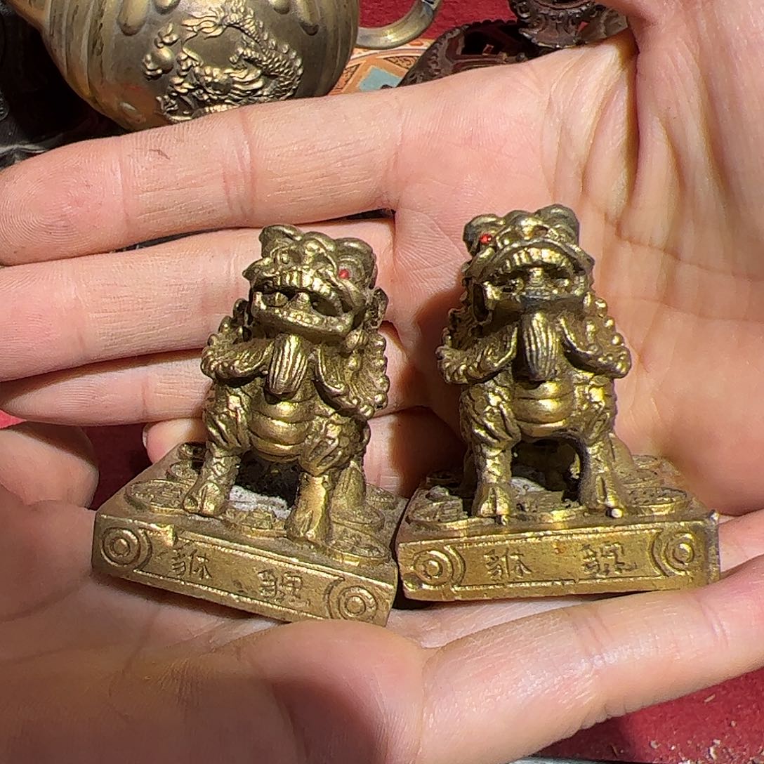 微瑕疵黄铜摆件工艺品