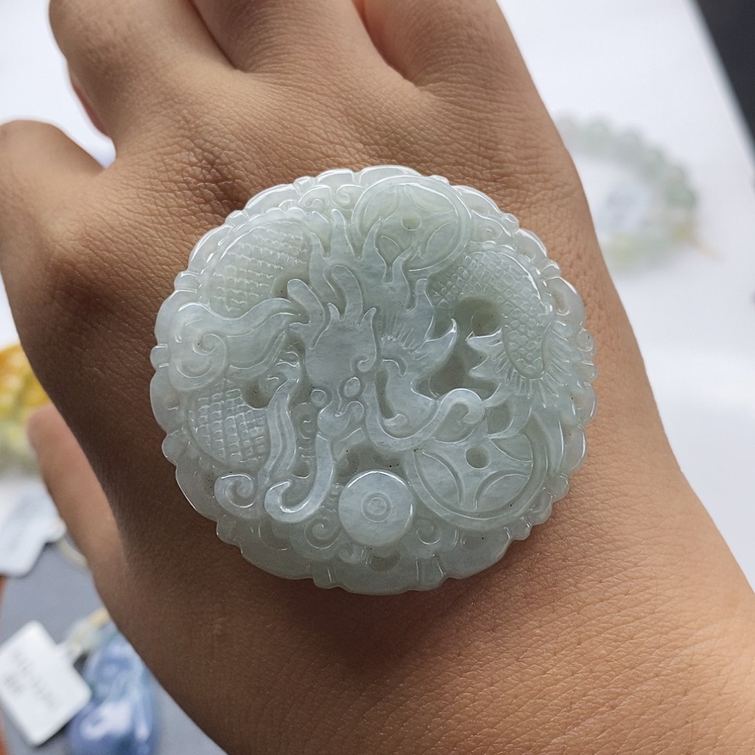 颈饰未镶嵌翡翠车挂