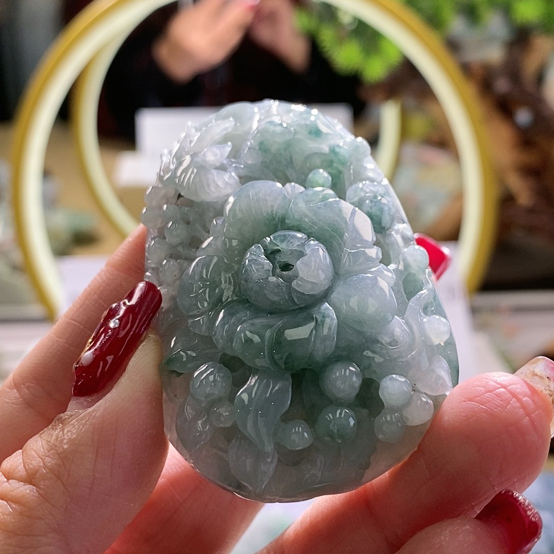 【闪购商品】翡翠颈饰未镶嵌喜上眉梢