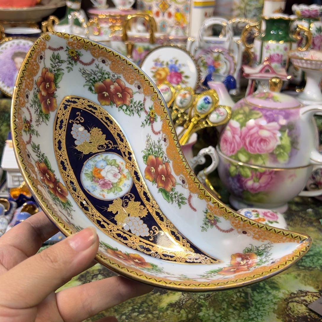 摆件鹿与海陶瓷家居用品有限公司