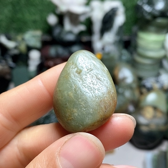 未镶嵌和田玉（糖玉）珠宝半成品