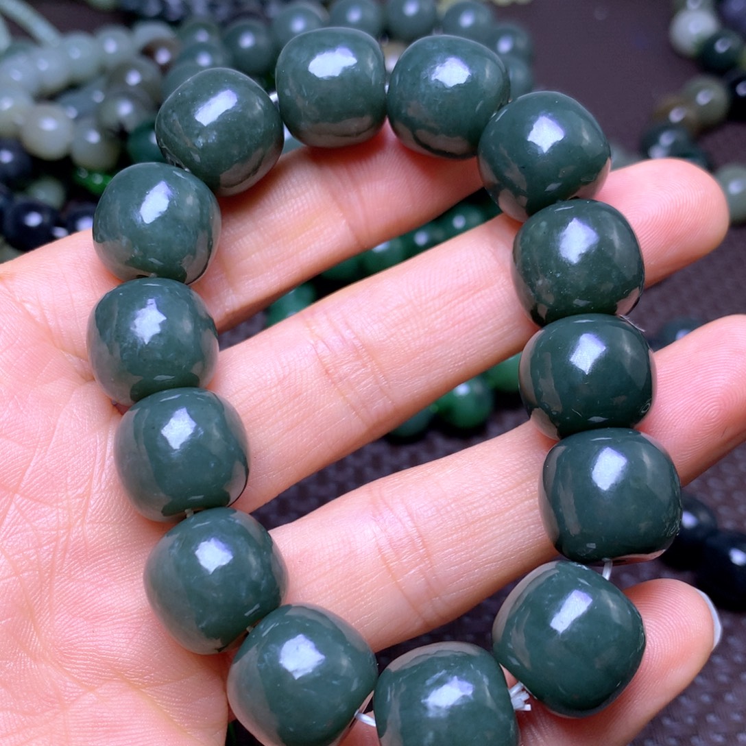 和田玉未镶嵌手串