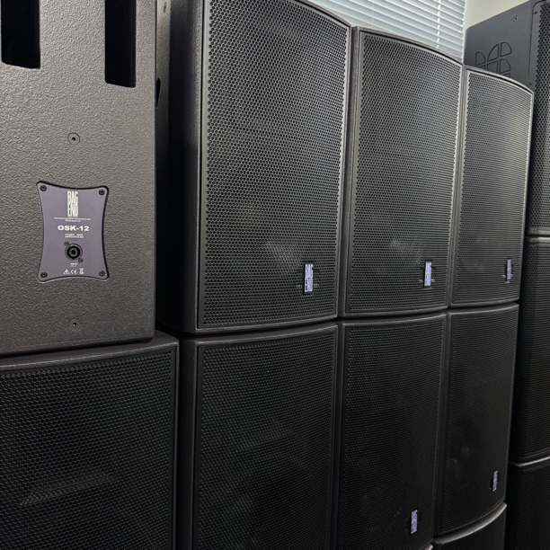 9新  美国佰利衡高端系列12寸音响四件套➕欢唱客点歌机