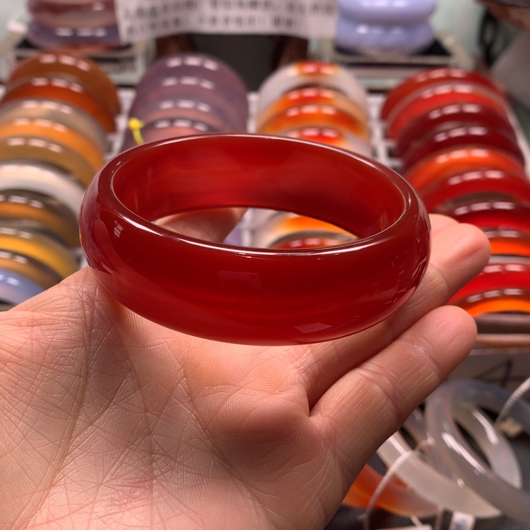 玛瑙/玉髓手镯未镶嵌