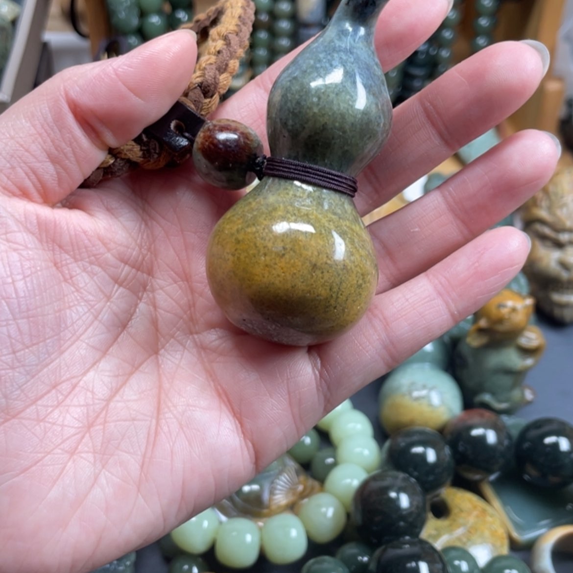 【闪购商品】岫岩河磨玉（透闪石质玉）手把件未镶嵌