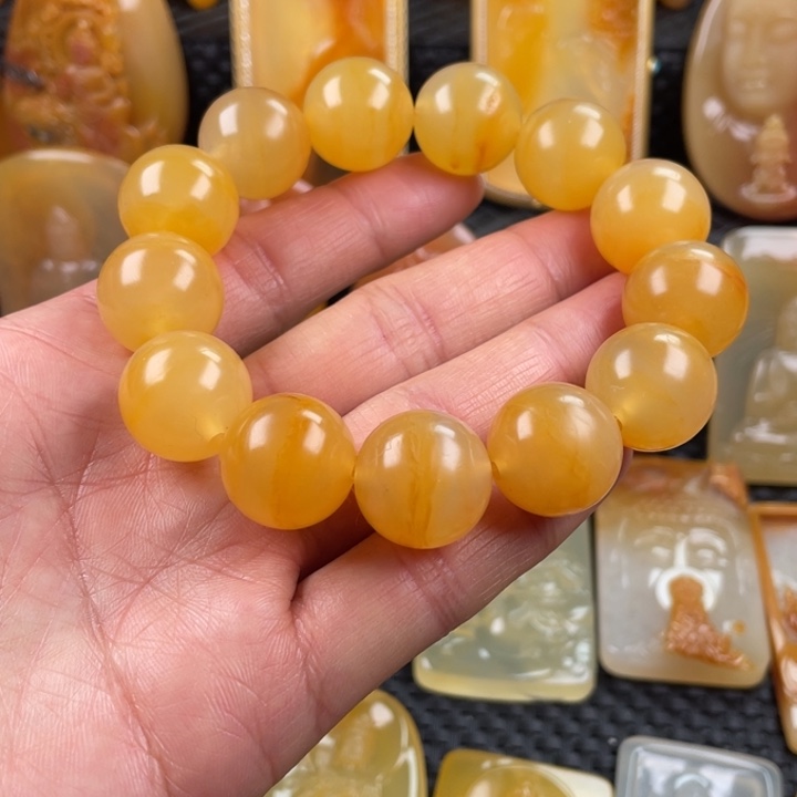 石英质玉（黄龙玉）颈饰未镶嵌