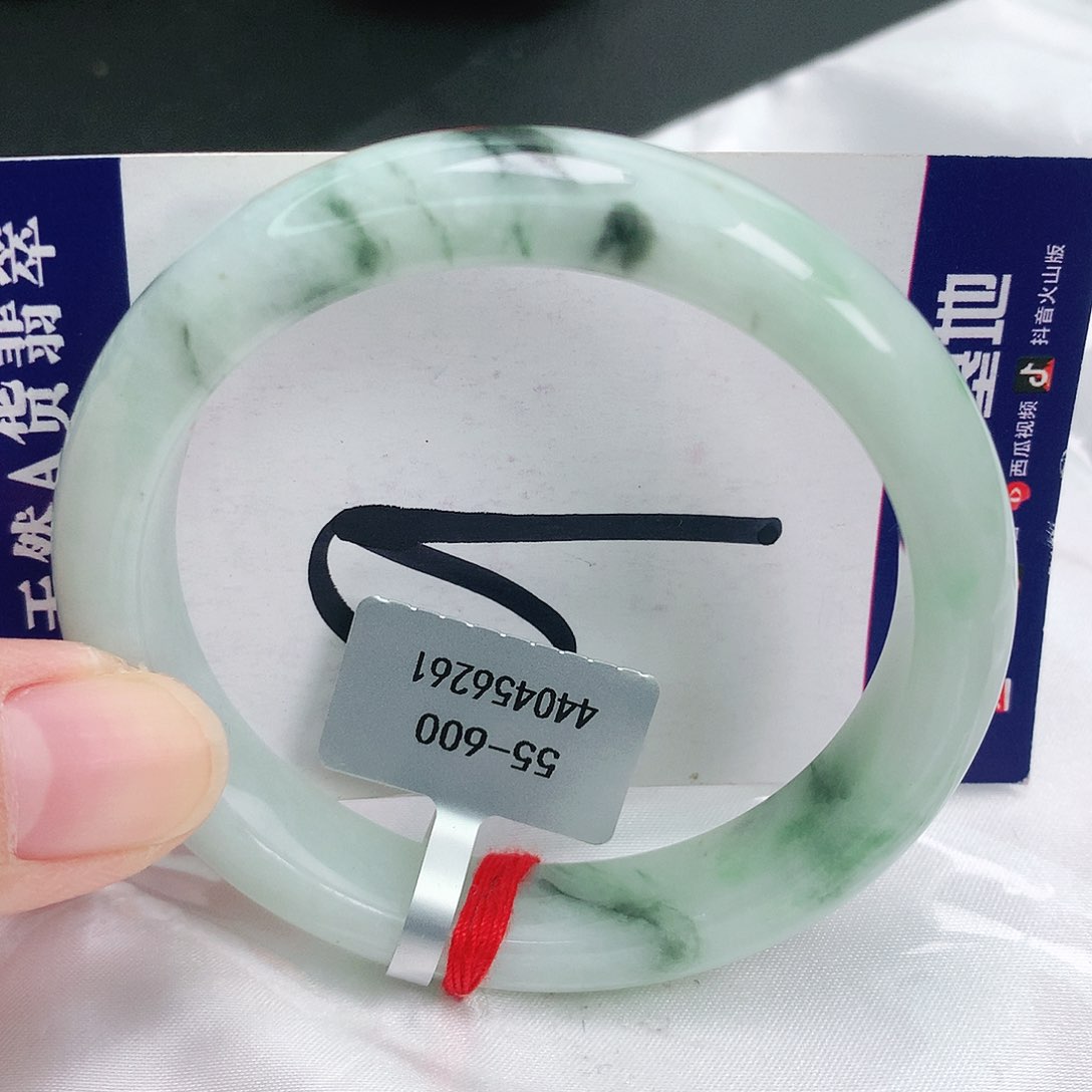 翡翠手镯未镶嵌缅甸天然A货翡翠