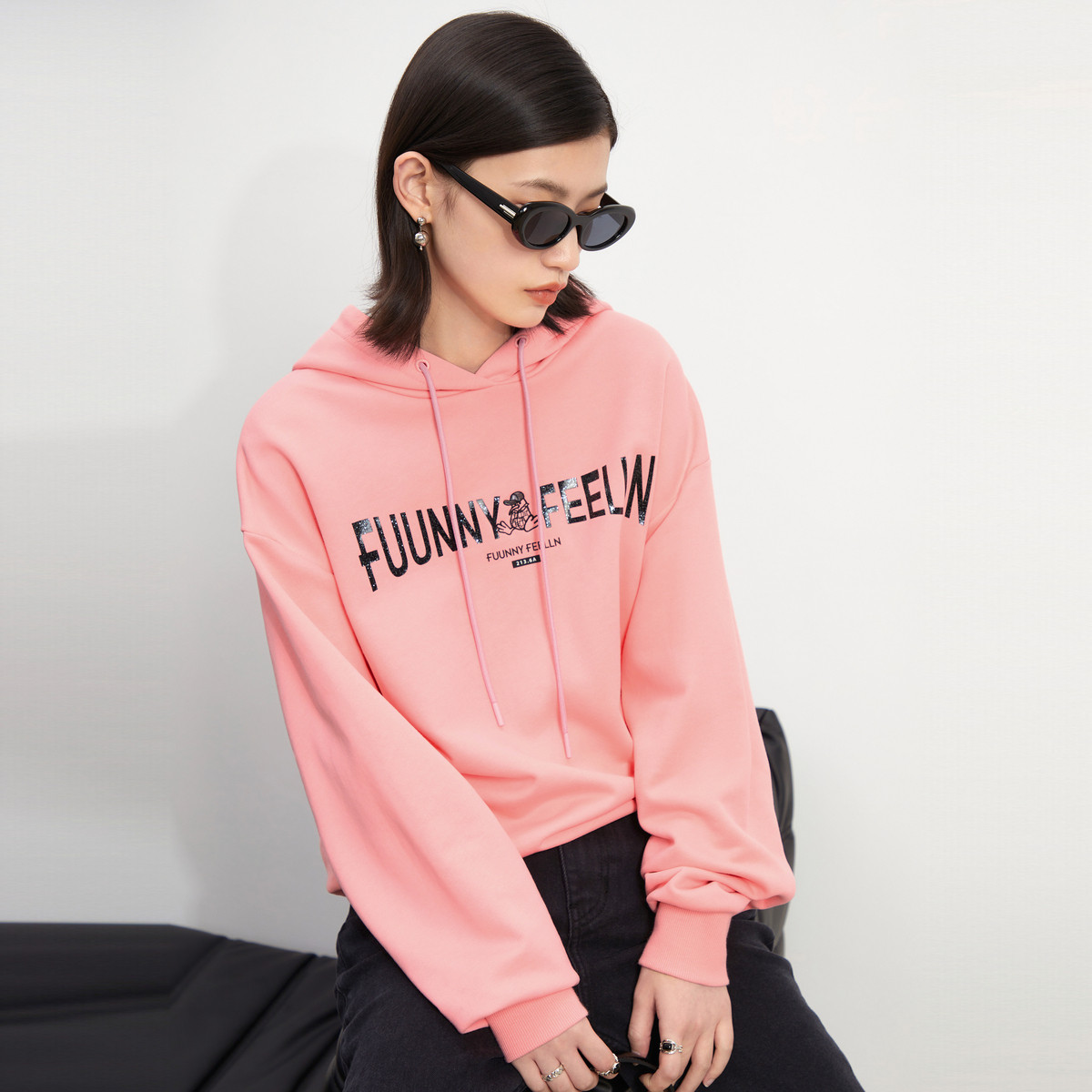 【达人专属】浪漫甜美女卫衣长袖连帽字母印花上衣高级感商场同款