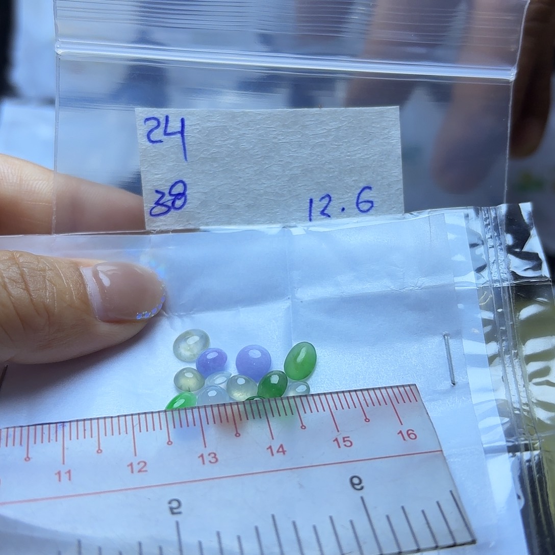 定制翡翠未镶嵌不退