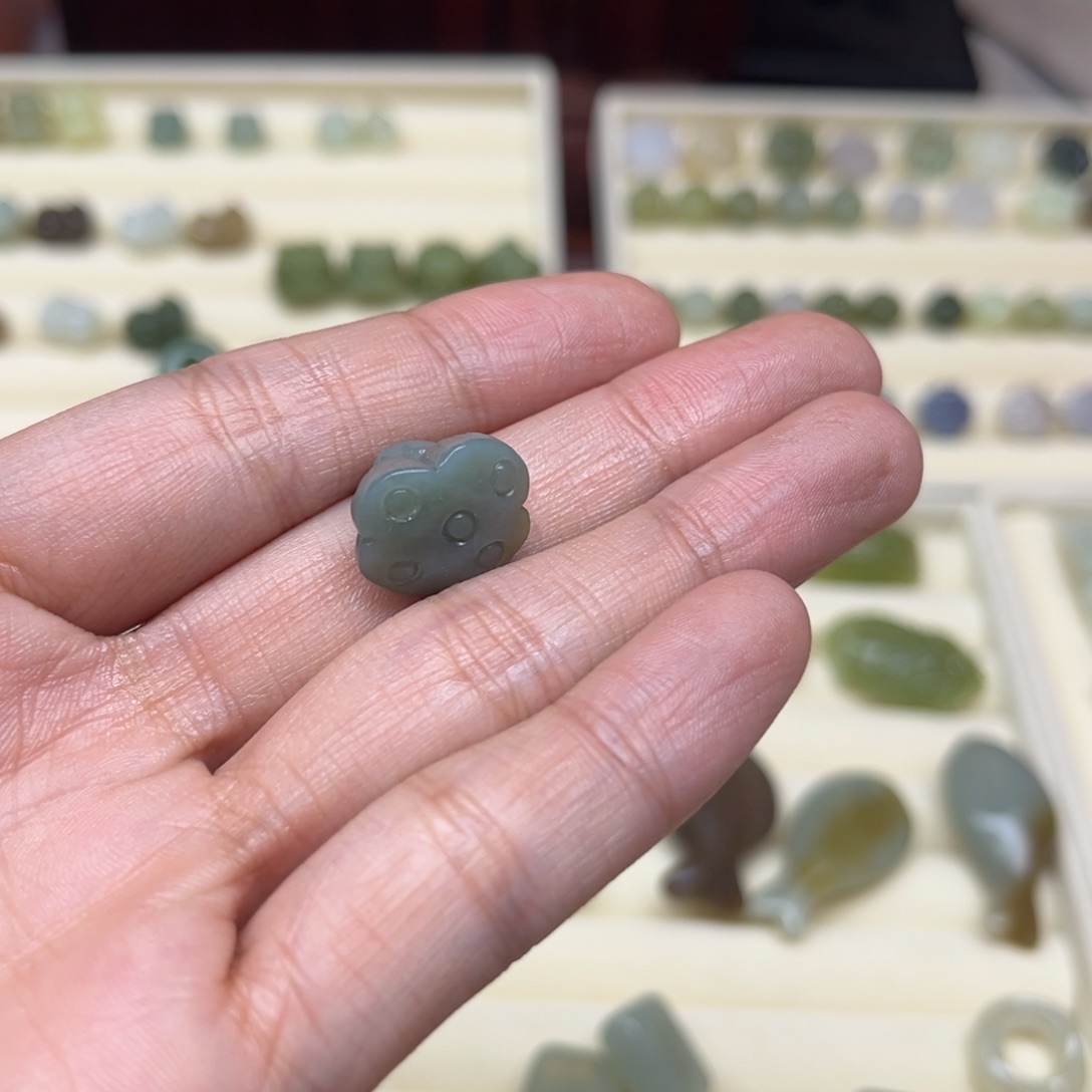 *****和田玉未镶嵌珠宝半成品