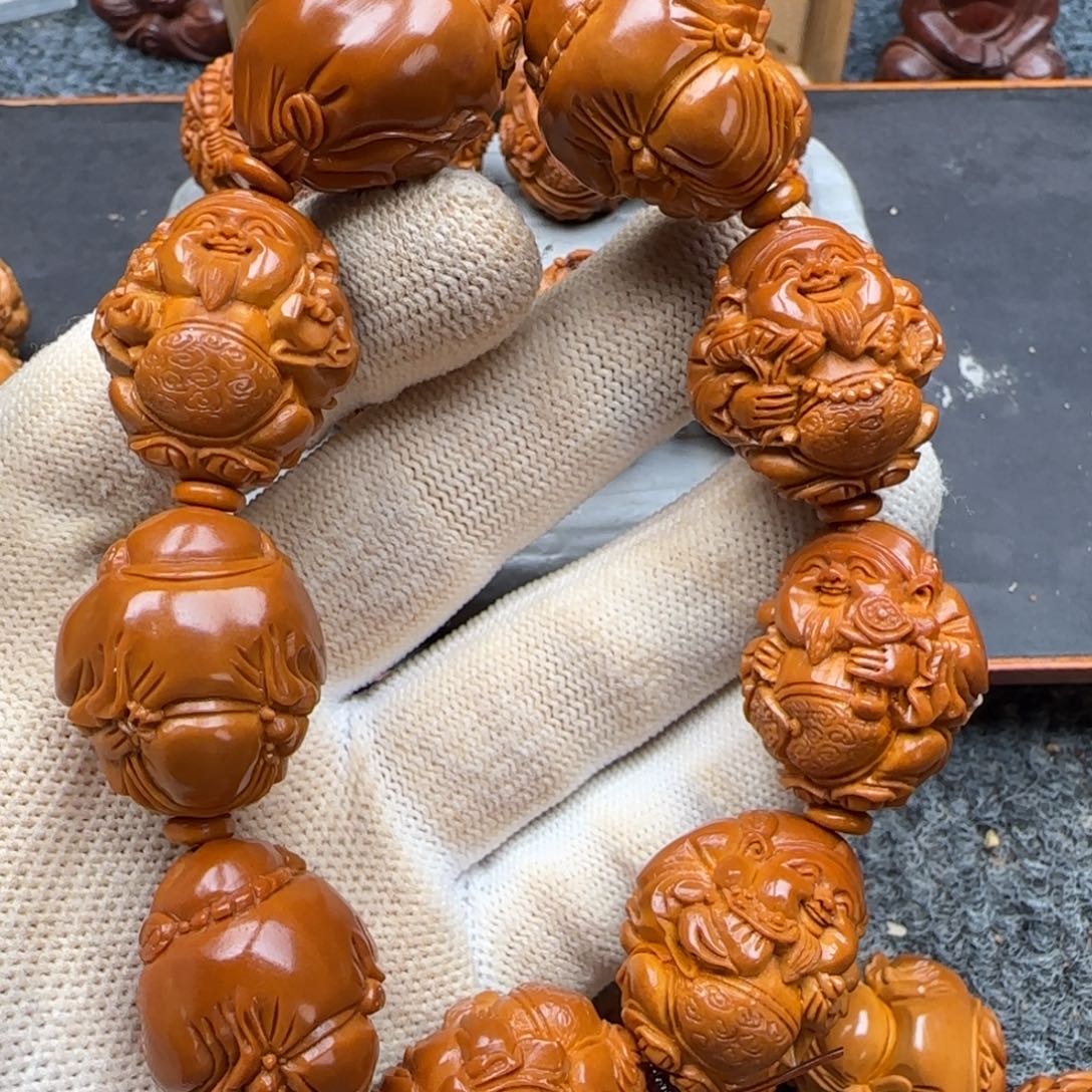 吊坠橄榄核……………………