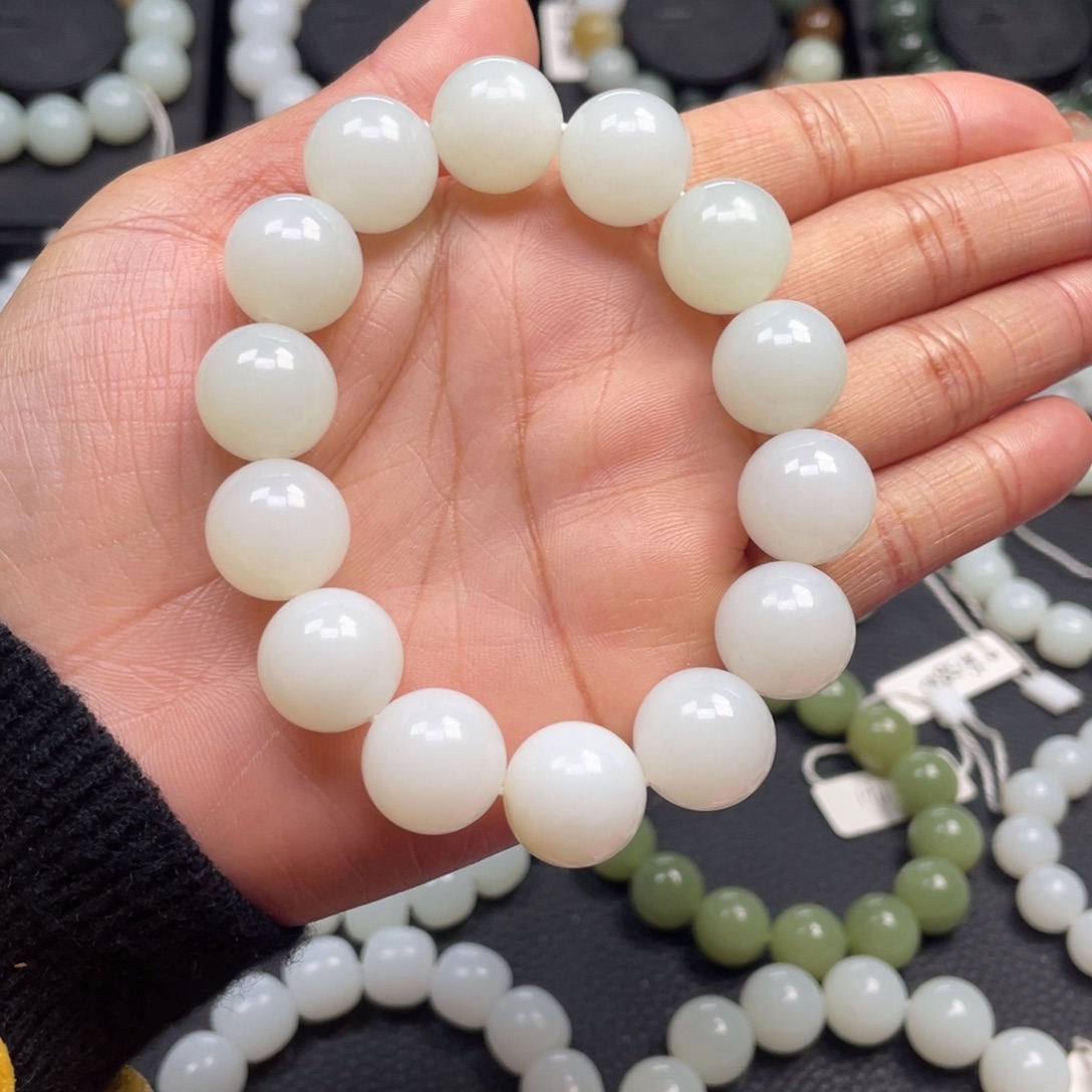 和田玉未镶嵌手链