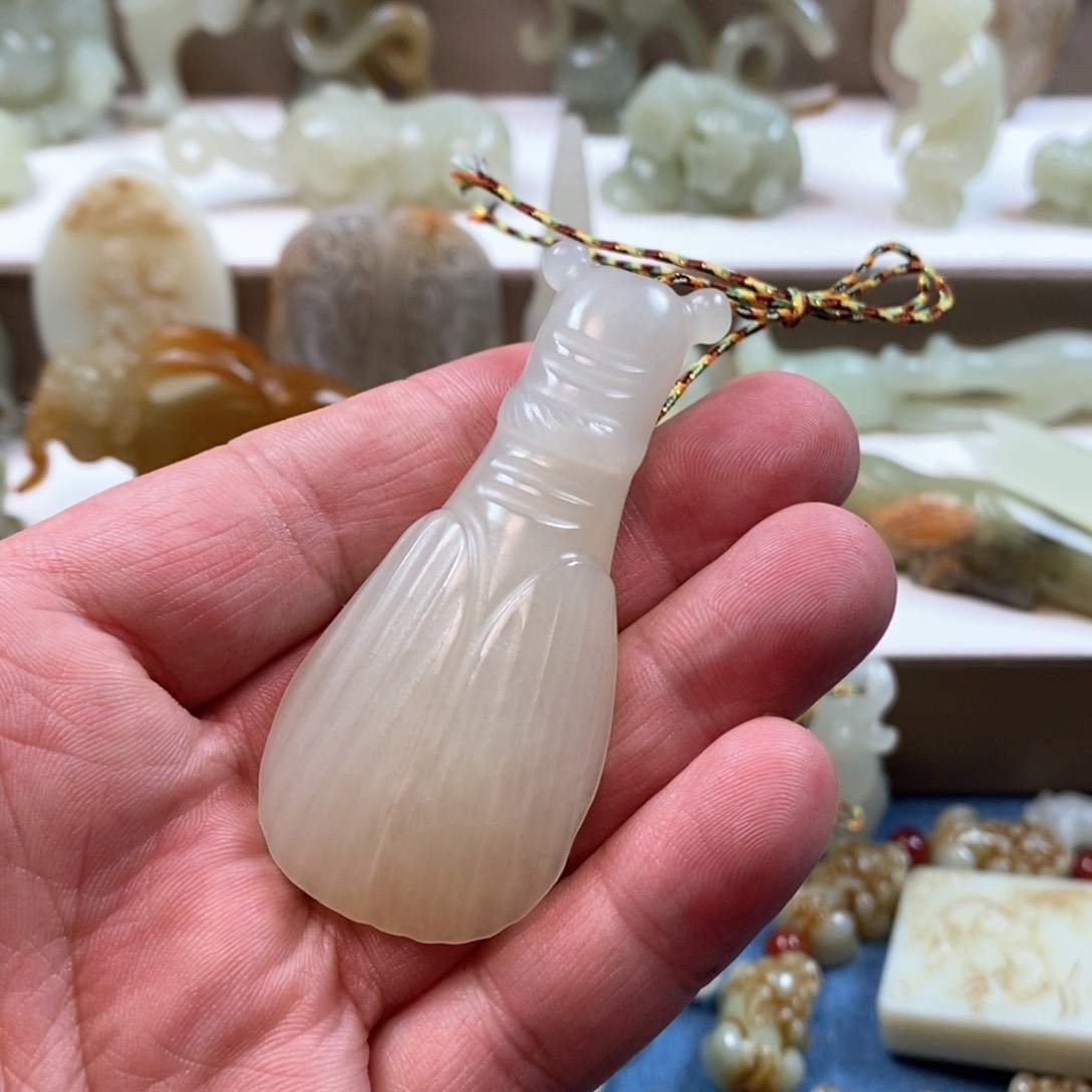 和田玉颈饰未镶嵌