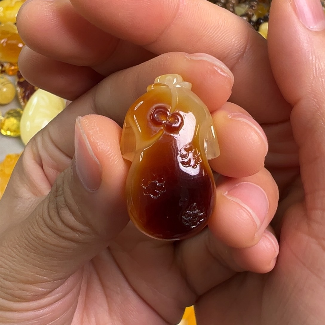 未镶嵌蜜蜡裸石蜜蜡