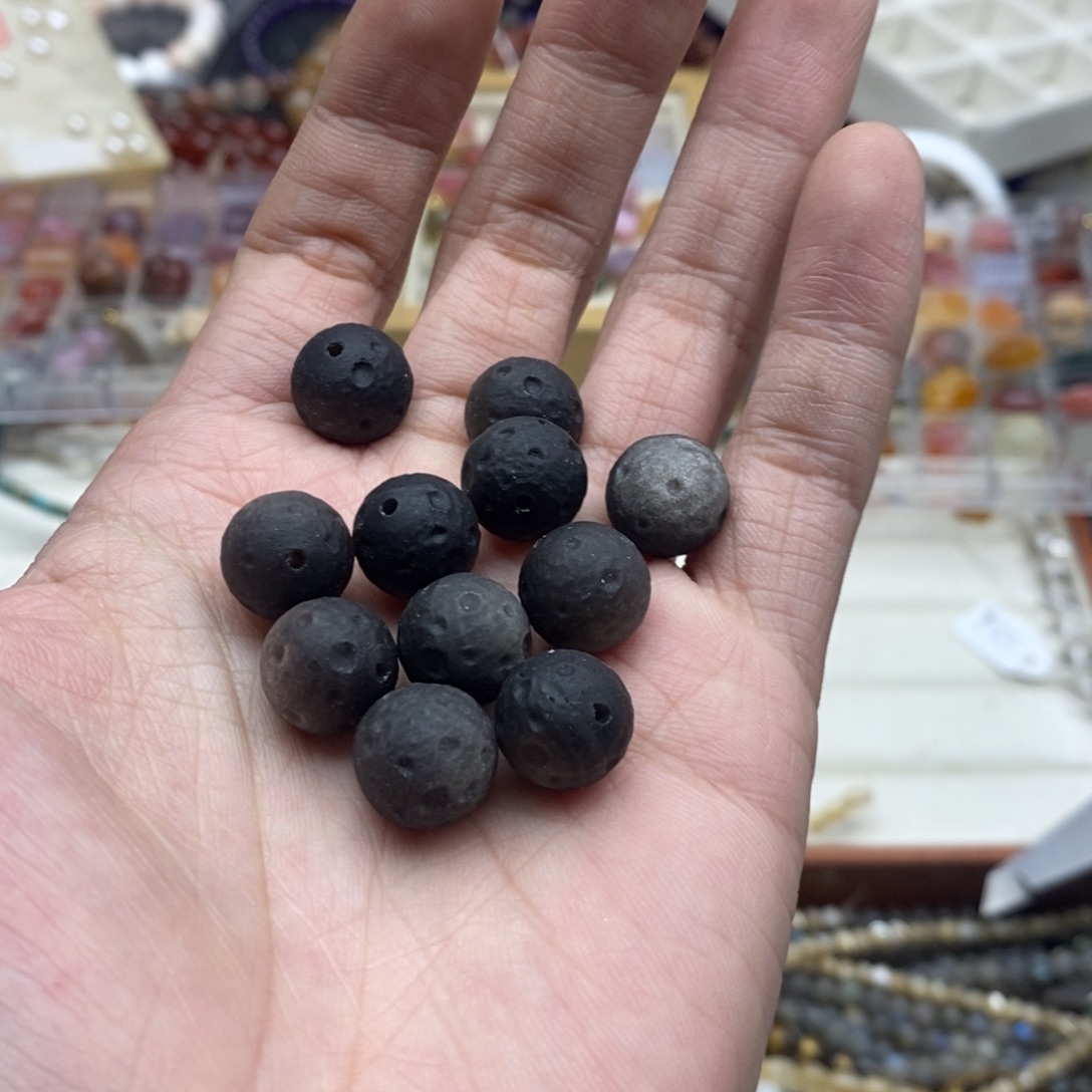 玛瑙/玉髓未镶嵌珠宝半成品一颗天然12mm银曜石星球磨沙