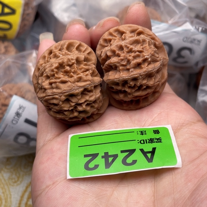 文玩核桃吊坠核桃