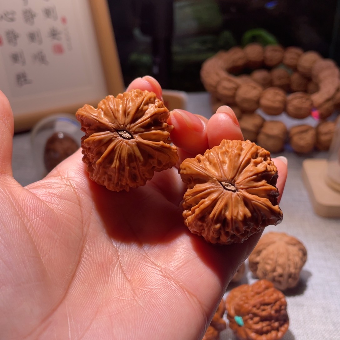 桃核把件3*6全品山地磨