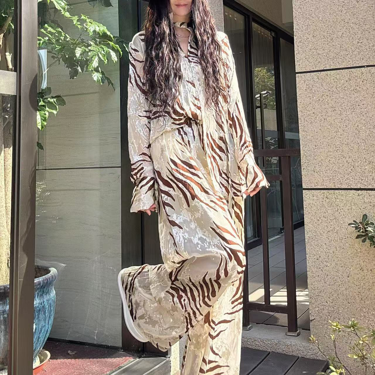 【周周家】个性春夏新款长袖休闲豹纹长袖套装时尚两件套