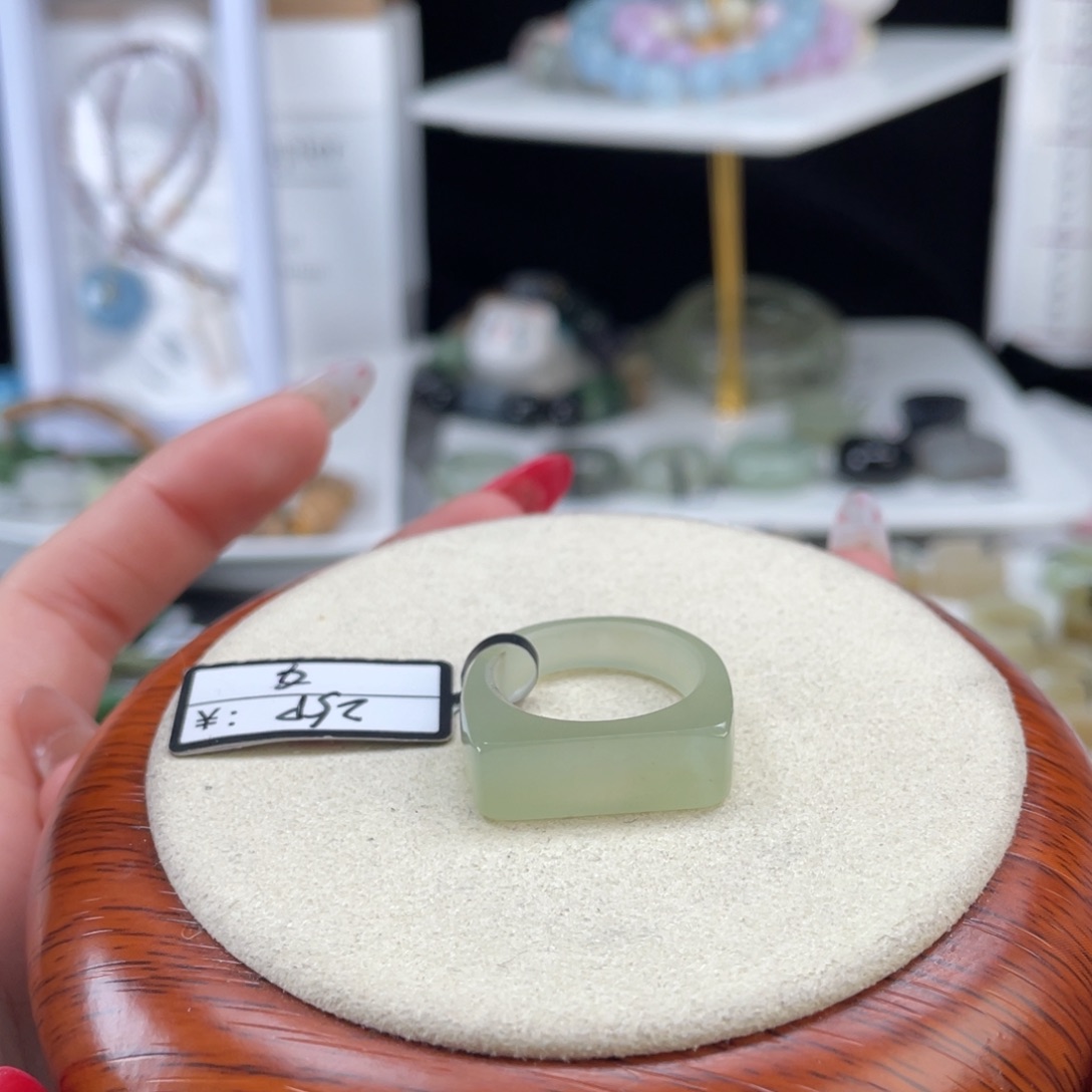 和田玉未镶嵌戒指o26冰绿马鞍17.9