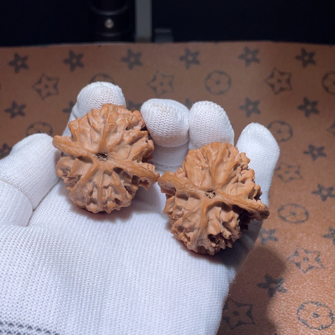 吊坠文玩核桃44苹果园