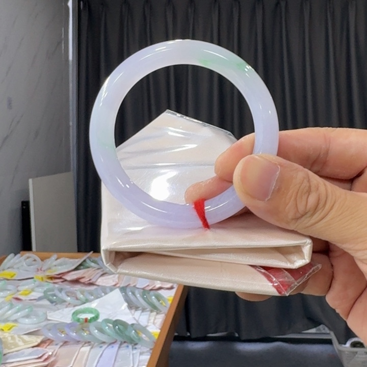 翡翠手镯未镶嵌饭****纯天然缅甸翡翠a货