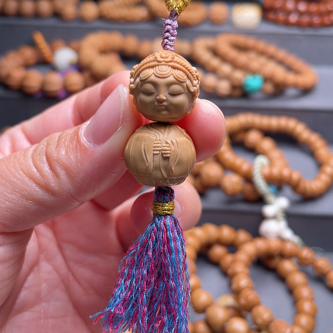 猴头核桃吊坠青衣提溜