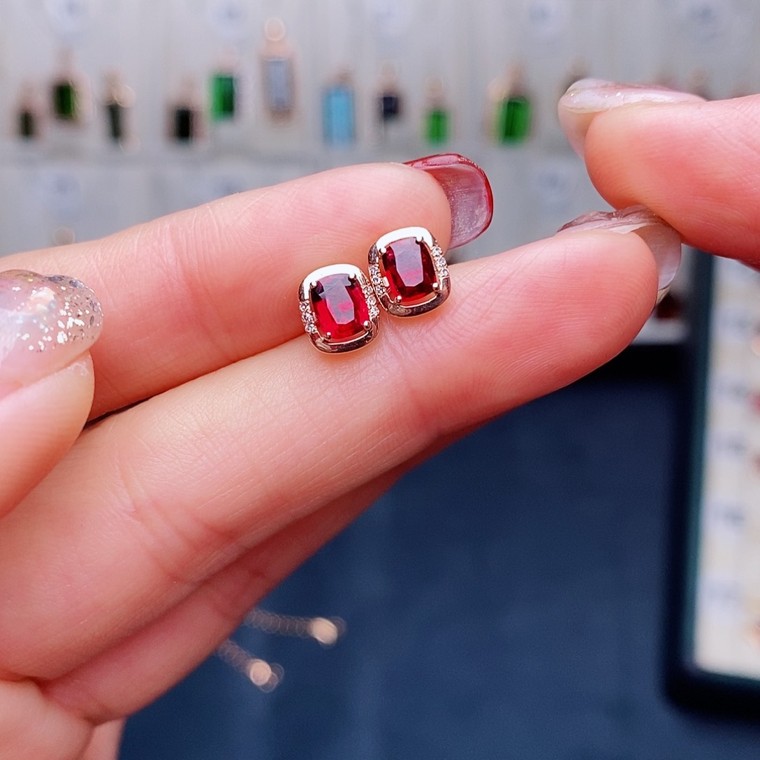 碧玺耳钉碧玺18K金镶嵌