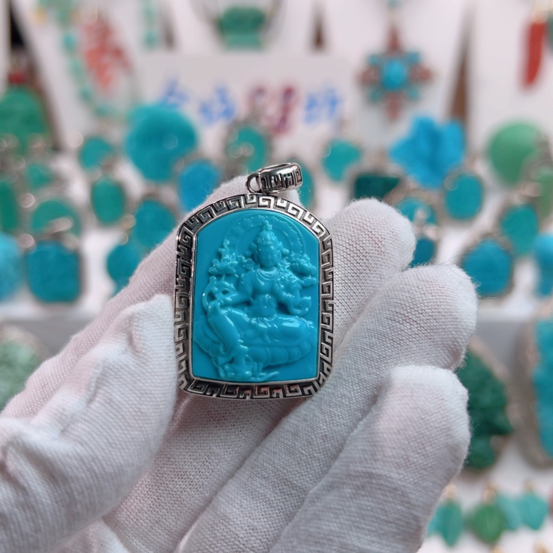 绿松石颈饰未镶嵌