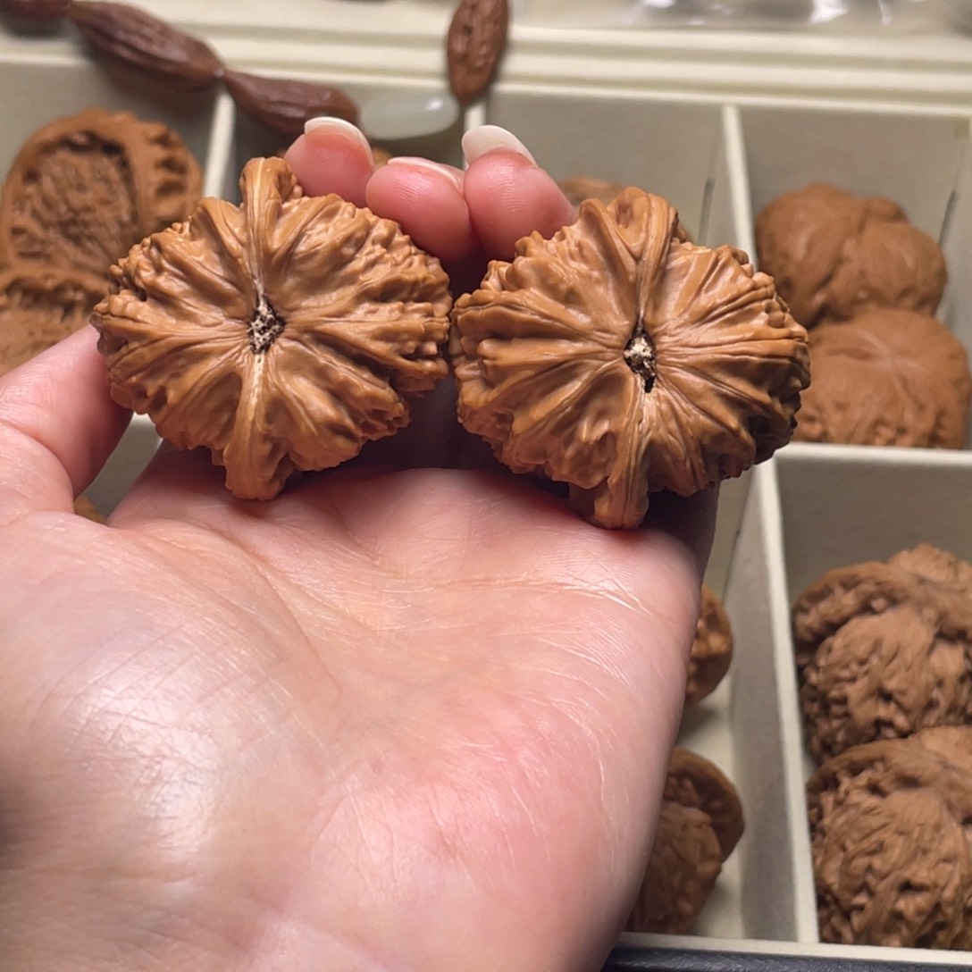 文玩核桃吊坠然*白狮子