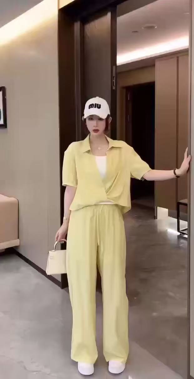 25825时尚两件套气质显瘦