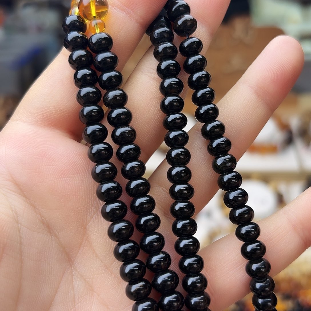 琥珀未镶嵌裸石七90427