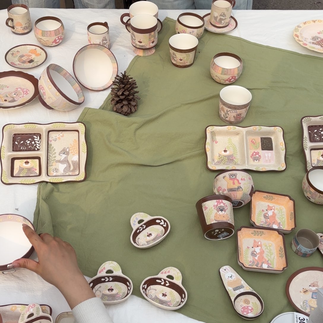 瓷片可爱的鸭鸭鸭鸭鸭