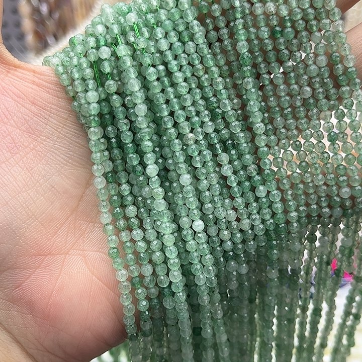 未镶嵌玛瑙/玉髓珠宝半成品一条3mm左右绿草莓晶刻面