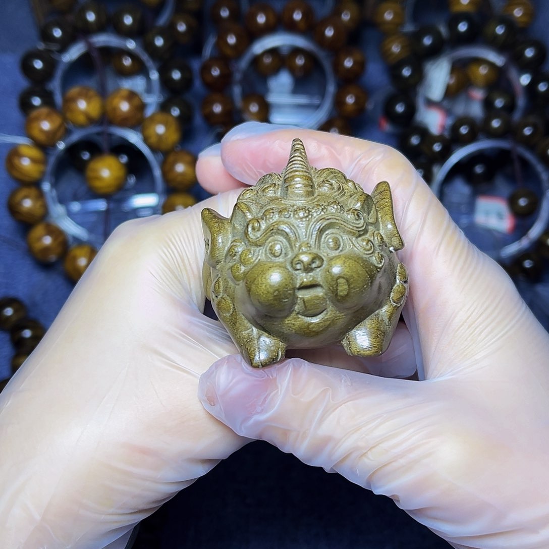 手串/手链楠木（金丝楠）阴沉乌木手把件貔貅