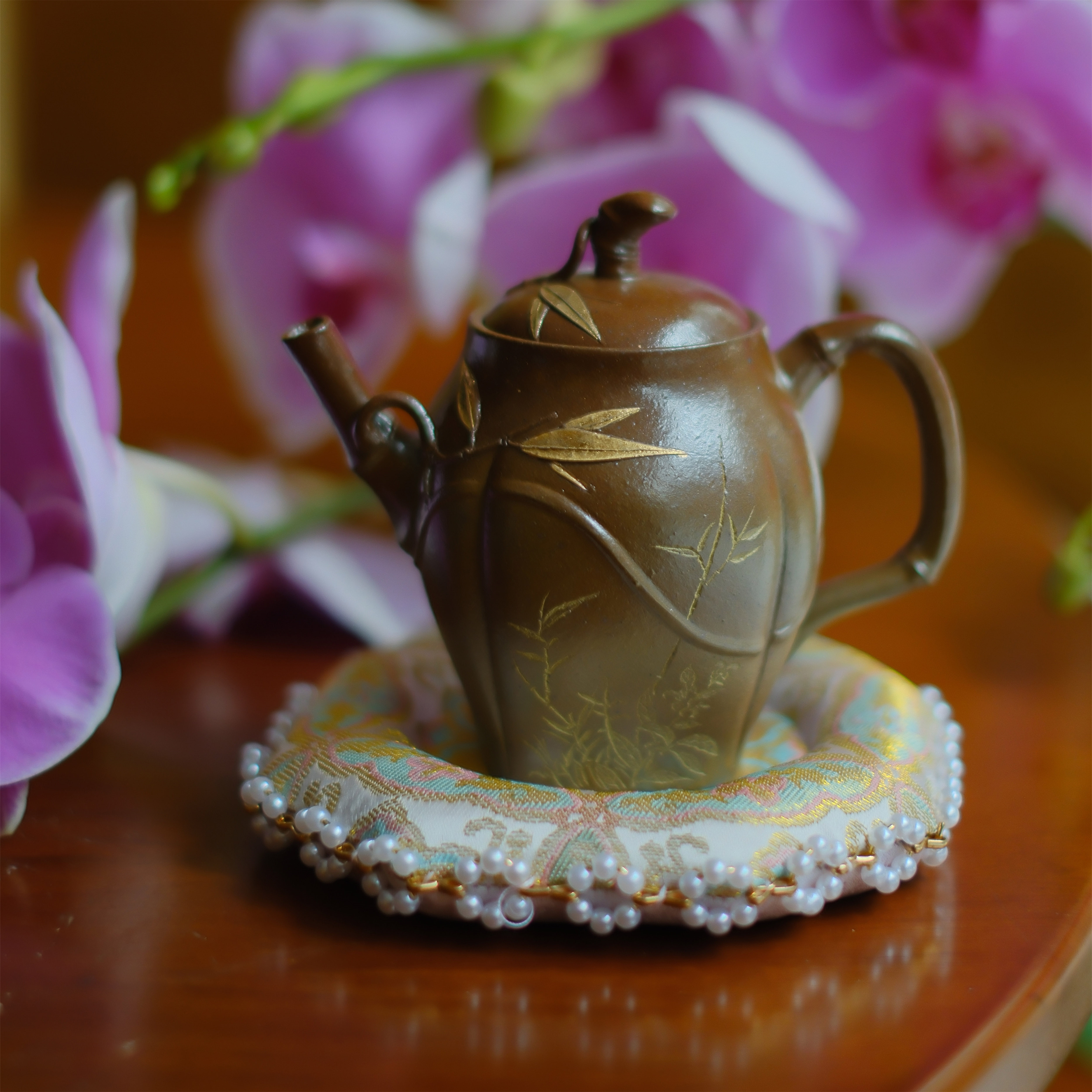 大碗茶器【清竹闲蝶】段泥·竹段150cc·内推球孔手绘精工竹纹紫砂壶