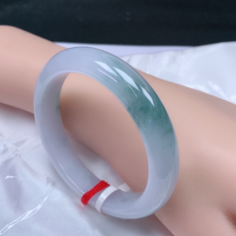 【闪购商品】翡翠手镯未镶嵌，
