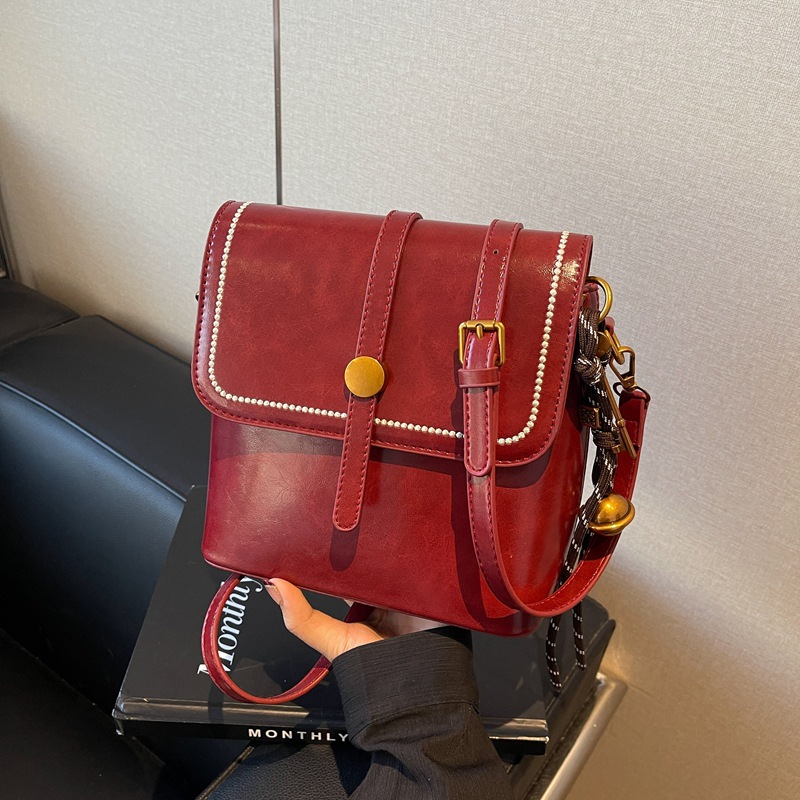 包包女2025新款潮爆款手机包时尚百搭学生翻盖女包单肩斜挎小方包