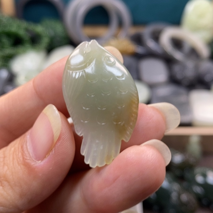 和田玉颈饰未镶嵌