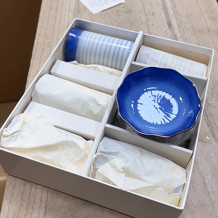 瓷片噗哈哈哈哈哈哈哈哈哈我的