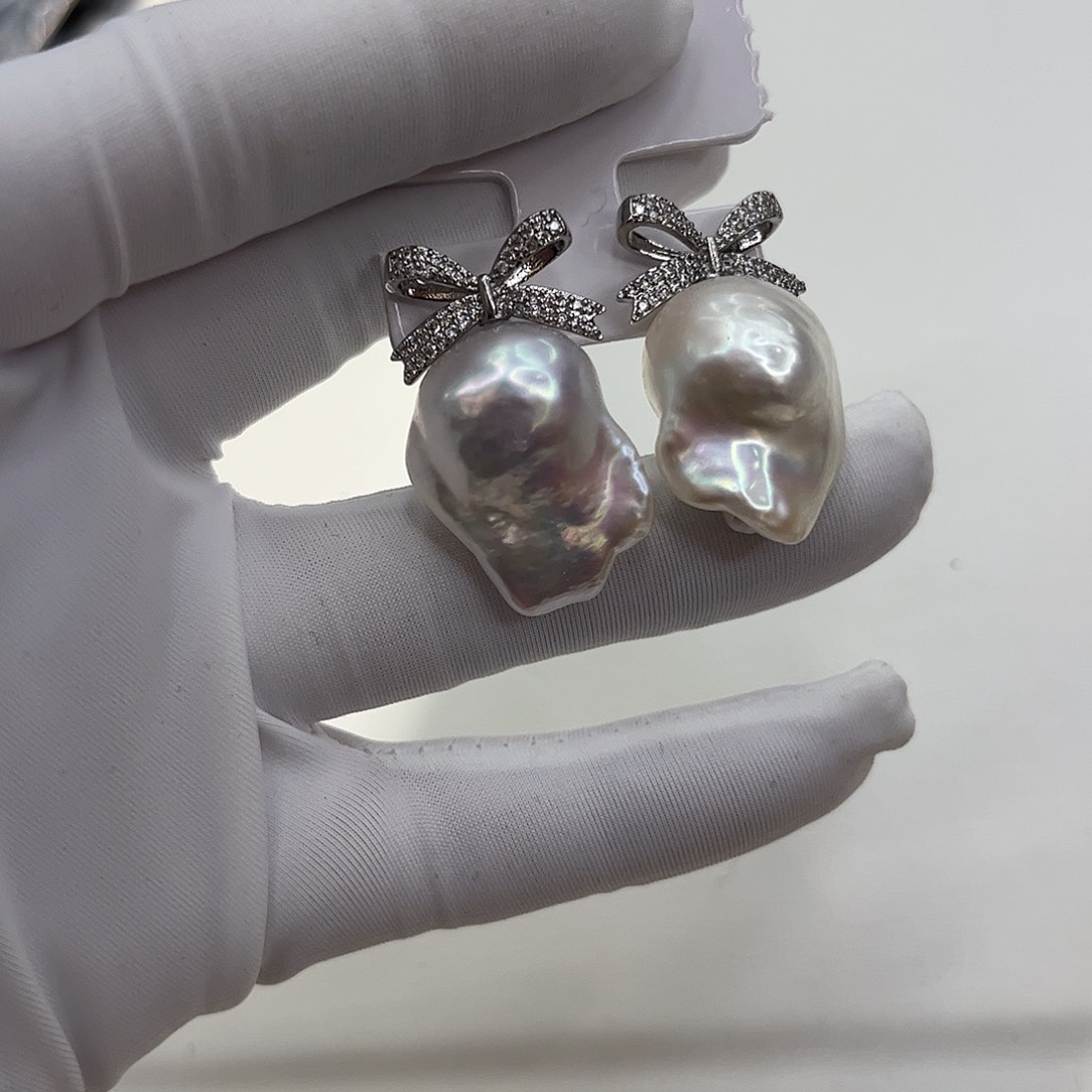 淡水珍珠合金耳饰