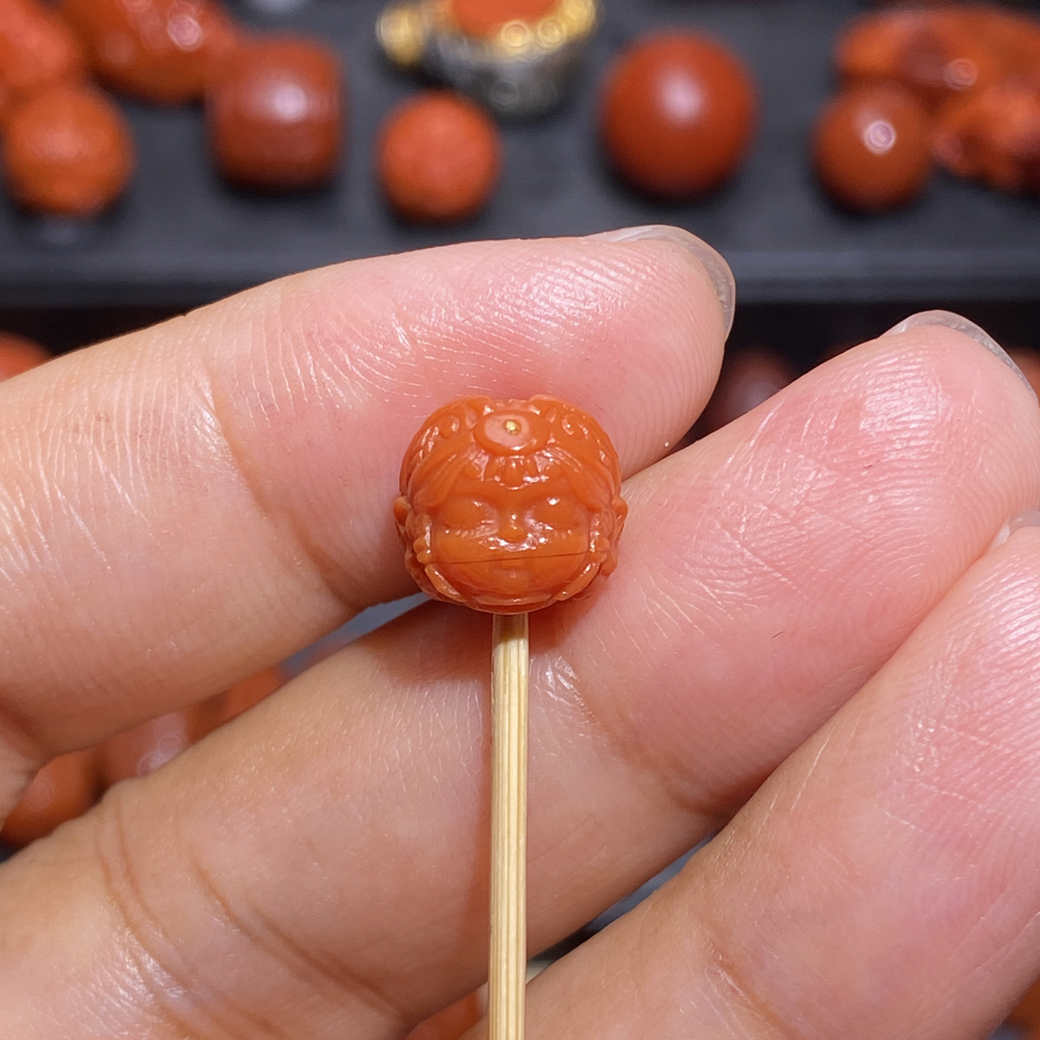 川料南红扎基拉姆配饰10mm