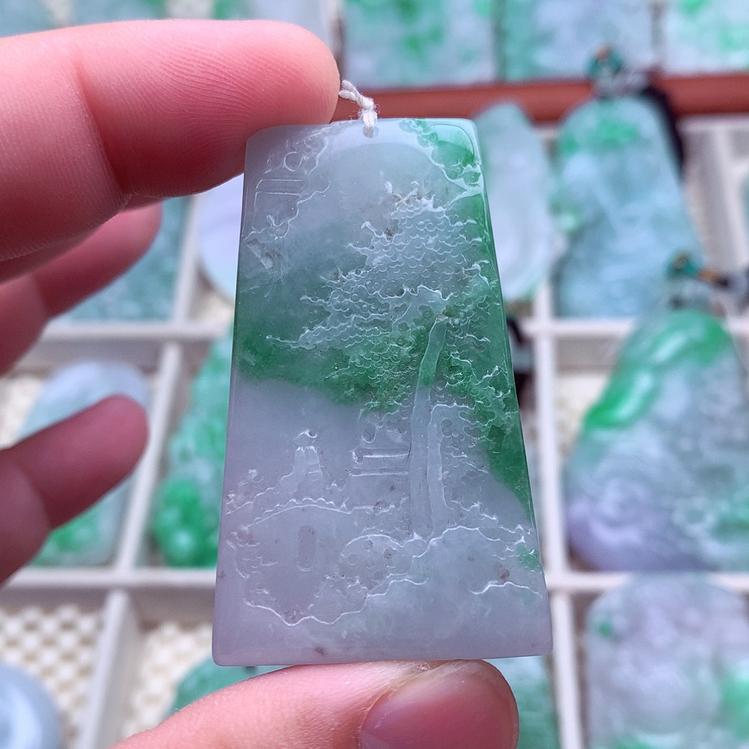 翡翠未镶嵌吊坠(不含链)