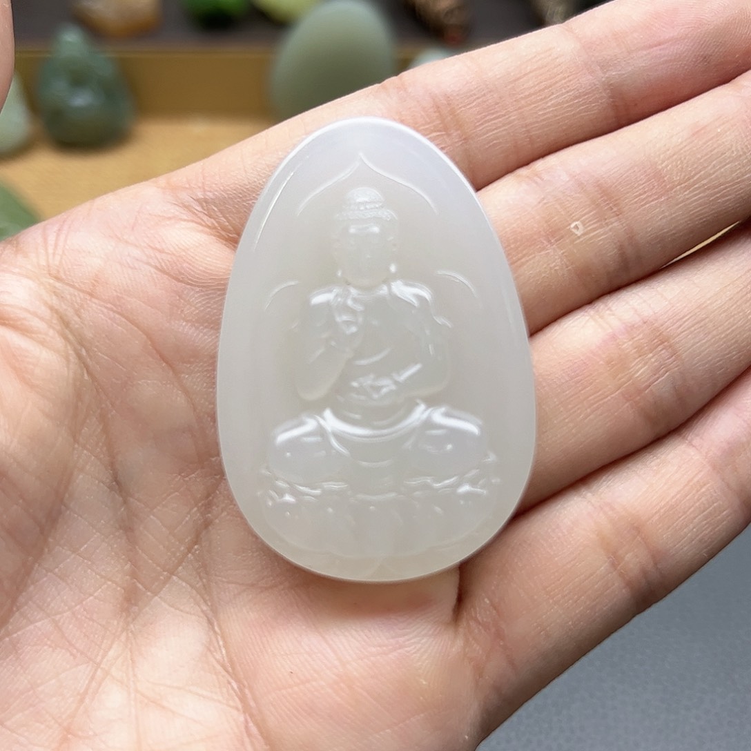 和田玉未镶嵌颈饰